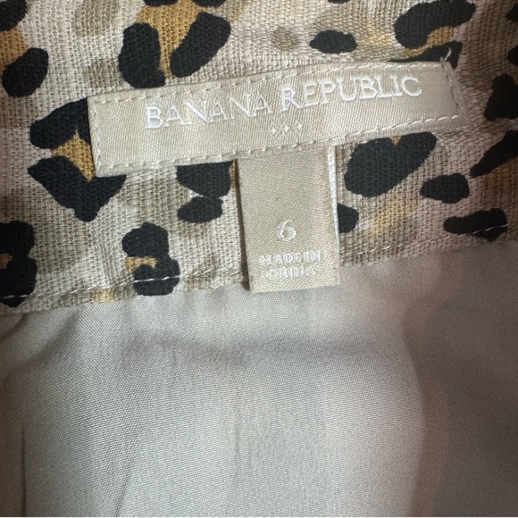 Banana Republic Animal Print Pencil Skirt - Picture 2 of 6